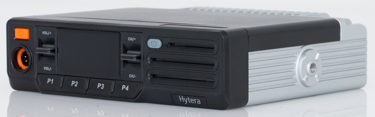 HYTERA MD615 DMR Fahrzeugfunkgerät UHF 400-470 MHz ohne Handmikrofon 1-25W 580002066100